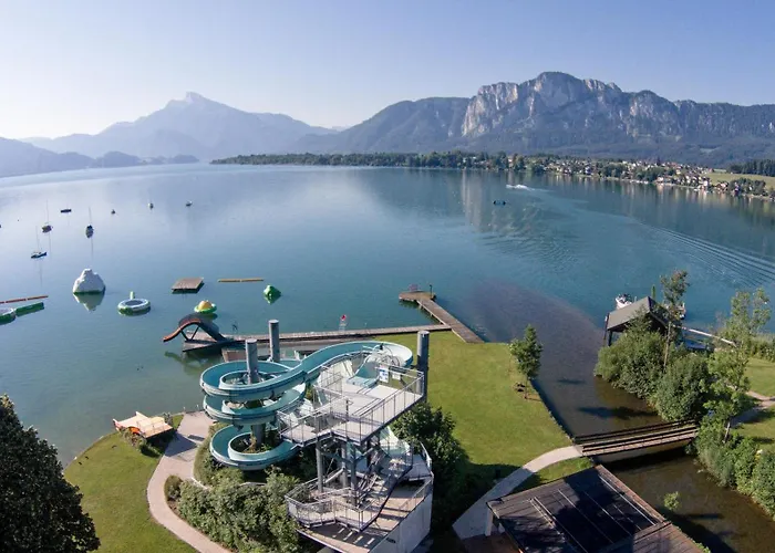 Отель Das Mondsee 4*